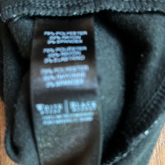 - WHBM Dress - Size 6 - Picture 12 of 14